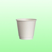 白色紙杯